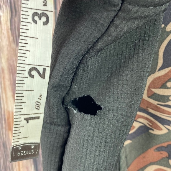 Snozu Performance Camouflage Pattern Jacket- Size L - Picture 3 of 15